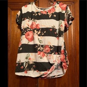 acting pro Tops - Floral top with side knot acting pro Tops - Floral top with side knot